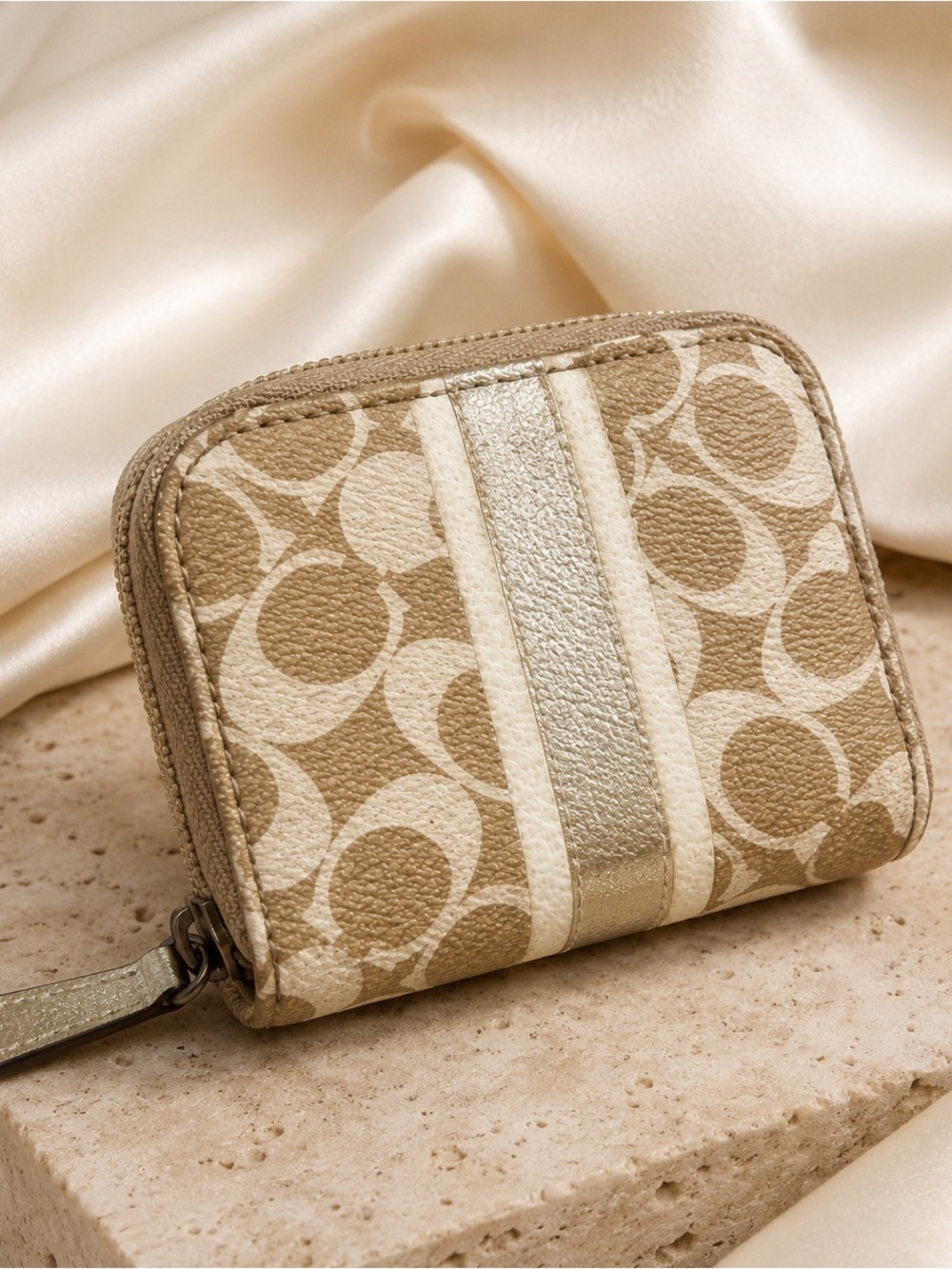Authentic Coach Signature Triple Pill Travel Case Khaki Gold